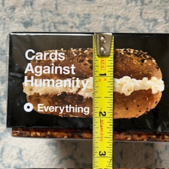 🧡New Cards Against Humanity Everything Box - Picture 5 of 8